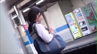 女学生　通勤電車の中の41分の出来事。